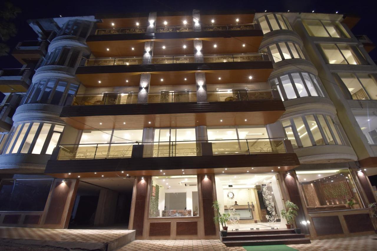 فندق دارامشالافي  The Royal Castle Hot And Cold Centralized المظهر الخارجي الصورة